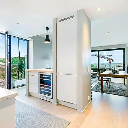 Penthouse On 19th Floor With Amazing View Apartment *