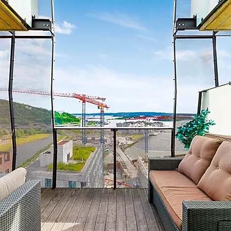 Apartment Penthouse On 19th Floor With Amazing View