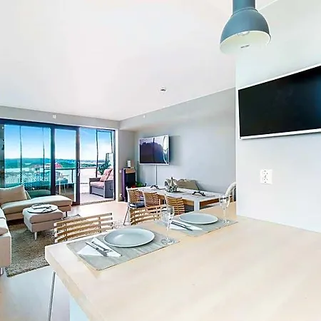 Penthouse On 19th Floor With Amazing View Apartment