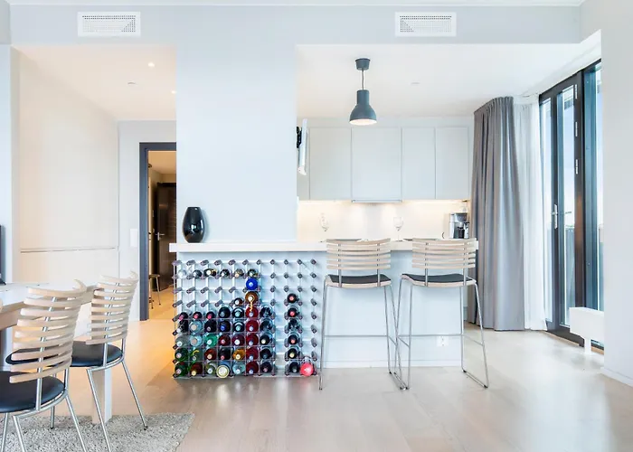 Super Designer Penthouse At 19th Floor With Amazing View! דירה אוסלו