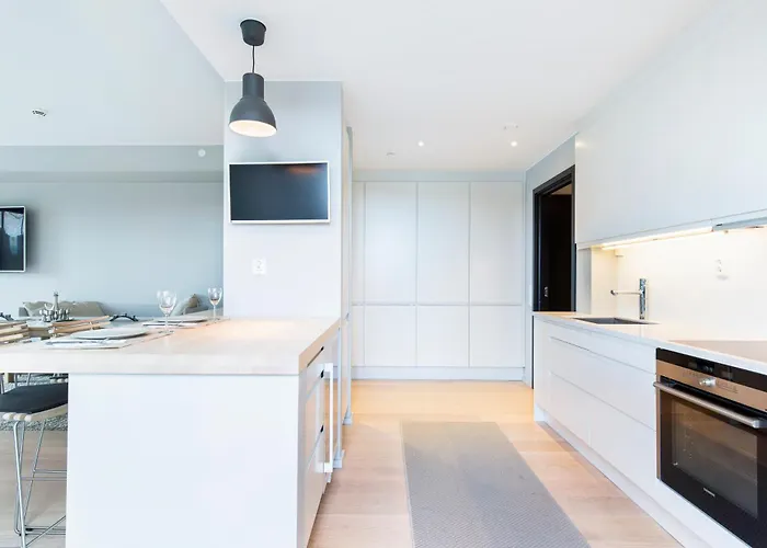 Super Designer Penthouse At 19th Floor With Amazing View! דירה