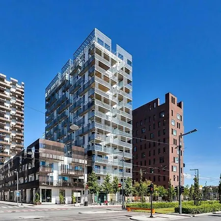 Super Designer Penthouse At 19th Floor With Amazing View!