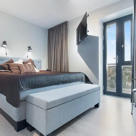 Super Designer Penthouse At 19th Floor With Amazing View! Lejlighed *