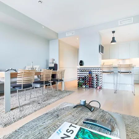 Lejlighed Super Designer Penthouse At 19th Floor With Amazing View! *