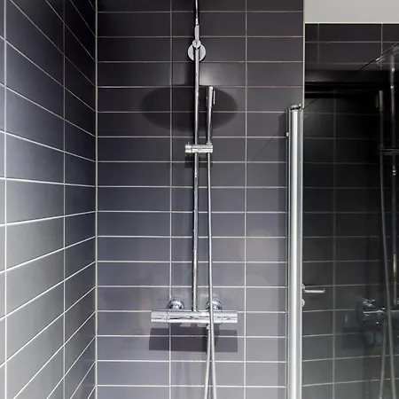 Super Designer Penthouse At 19th Floor With Amazing View!