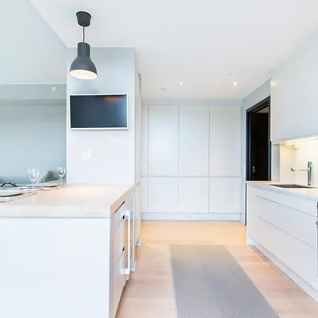 Super Designer Penthouse At 19th Floor With Amazing View! Lejlighed